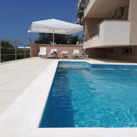 Sea View With Swimming Pool Near