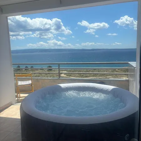Apartment Sea View With Swimming Pool Near Split