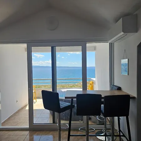 Apartmán Sea View With Swimming Pool Near *
